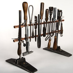 screwdrivers_on_magnetic_bars